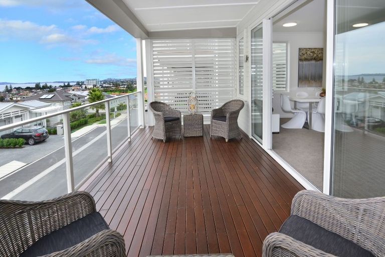 Photo of property in 45 Panorama Heights, Orewa, 0931
