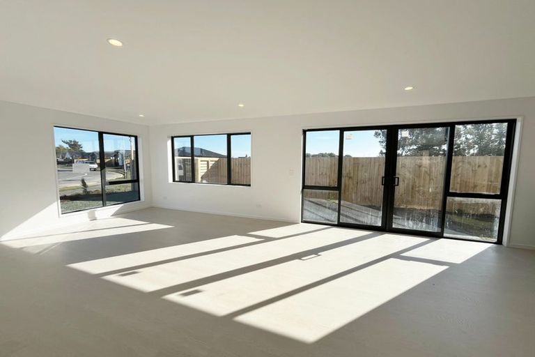 Photo of property in 64 Bill Hammond Drive, Belfast, Christchurch, 8051