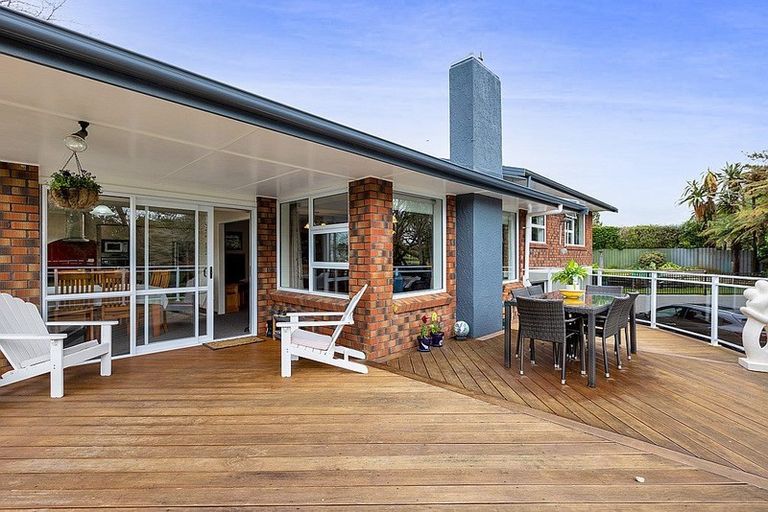 Photo of property in 13 Fairbank Avenue, Stratford, 4332