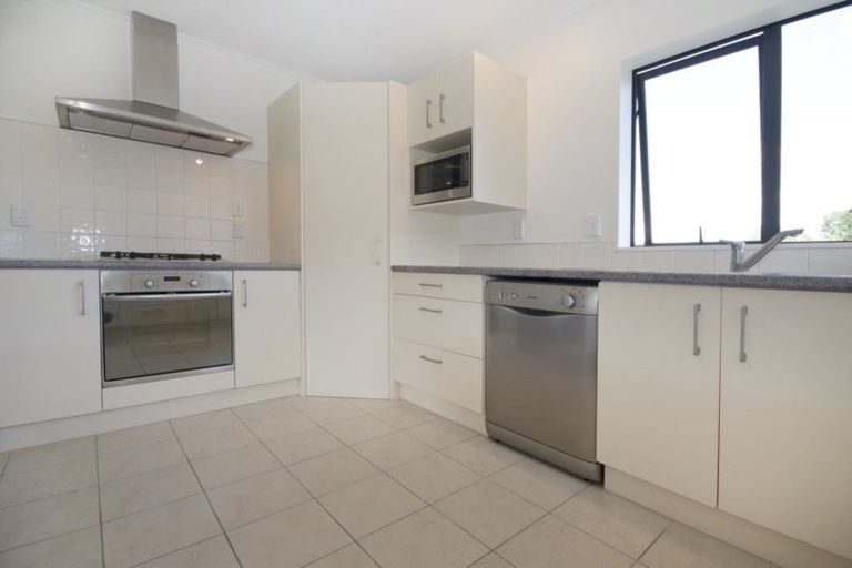 Photo of property in 8 Vintage Drive, Henderson, Auckland, 0612