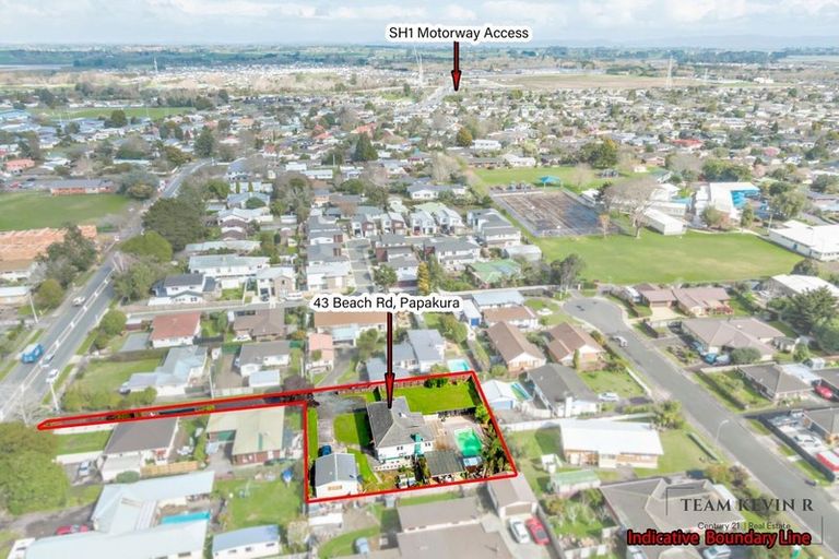 Photo of property in 43 Beach Road, Pahurehure, Papakura, 2113