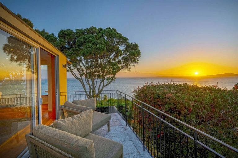 Photo of property in 115 Churchill Road, Rothesay Bay, Auckland, 0630