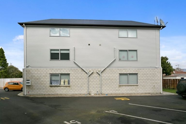 Photo of property in 2/7 Snead Place, Hamilton East, Hamilton, 3216