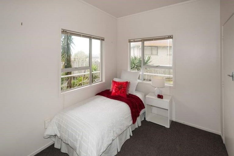 Photo of property in 9a Toroa Street, Torbay, Auckland, 0630