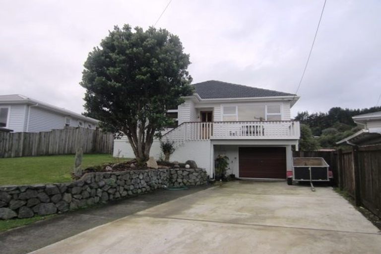 Photo of property in 38 Allen Terrace, Tawa, Wellington, 5028