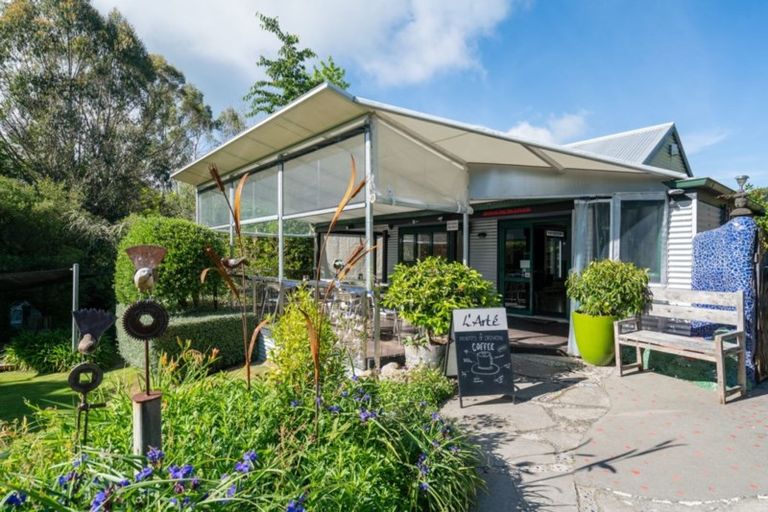 Photo of property in 255 Mapara Road, Acacia Bay, Taupo, 3385