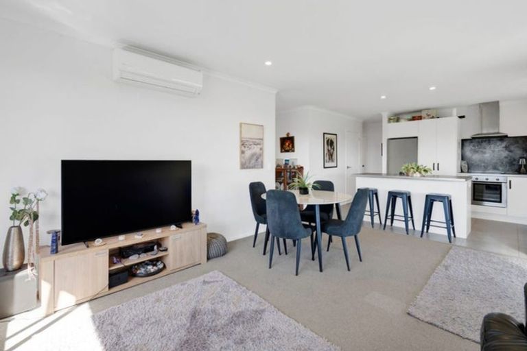 Photo of property in 15 Customhouse Street, Bell Block, New Plymouth, 4312