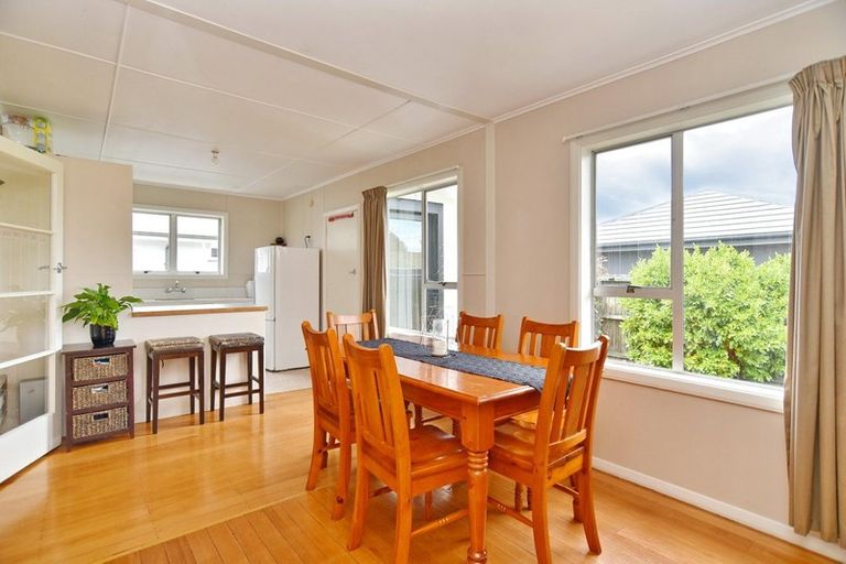 Photo of property in 242 Mairehau Road, Burwood, Christchurch, 8083