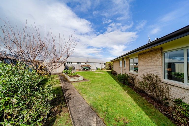 Photo of property in 82 Belgrove Drive, Waipukurau, 4200