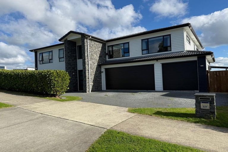 Photo of property in 321 Flat Bush School Road, Flat Bush, Auckland, 2019