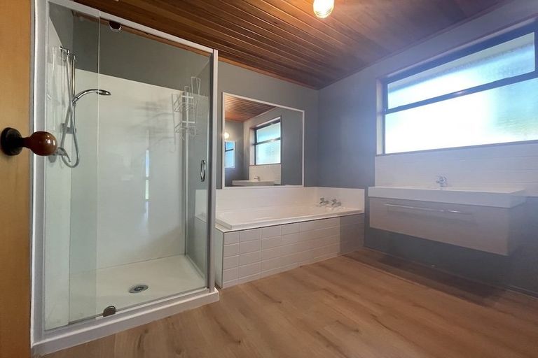 Photo of property in 2/61a Condell Avenue, Papanui, Christchurch, 8053