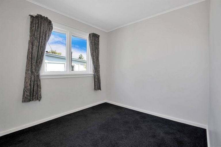 Photo of property in 6 Gillespies Road, Kainga, Christchurch, 8083