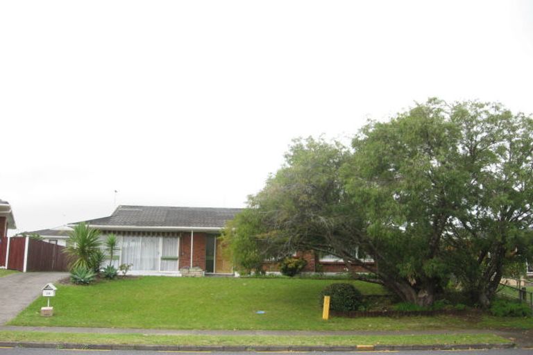 Photo of property in 28 Walworth Avenue, Pakuranga Heights, Auckland, 2010