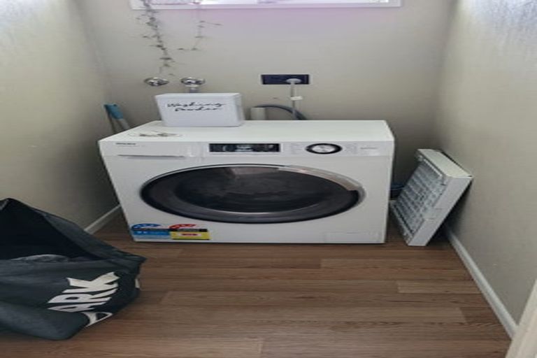 Photo of property in 147 Govett Avenue, Frankleigh Park, New Plymouth, 4310