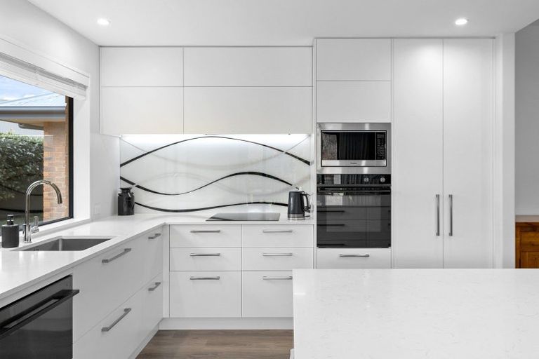 Photo of property in 110 Regent's Park Drive, Casebrook, Christchurch, 8051