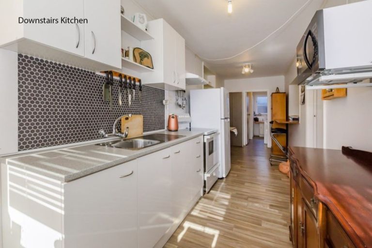 Photo of property in 19 Mahana Road, Paraparaumu Beach, Paraparaumu, 5032