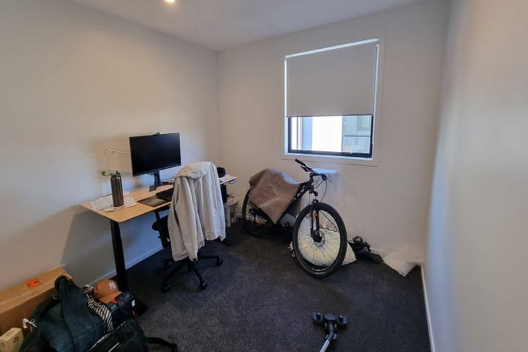 Photo of property in 12/3234 Great North Road, New Lynn, Auckland, 0600