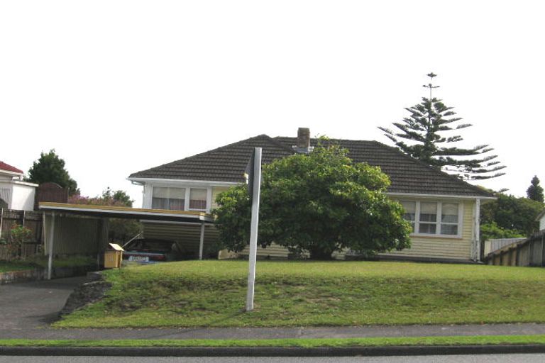 Photo of property in 150 Edmonton Road, Te Atatu South, Auckland, 0610