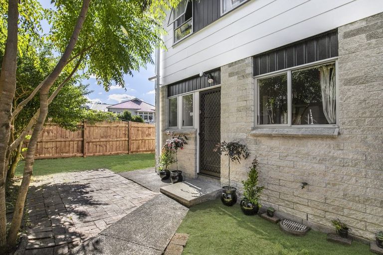 Photo of property in 3/43 Rimu Street, New Lynn, Auckland, 0600