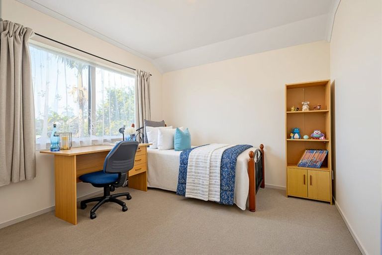 Photo of property in 48 Basra Drive, Henderson, Auckland, 0612