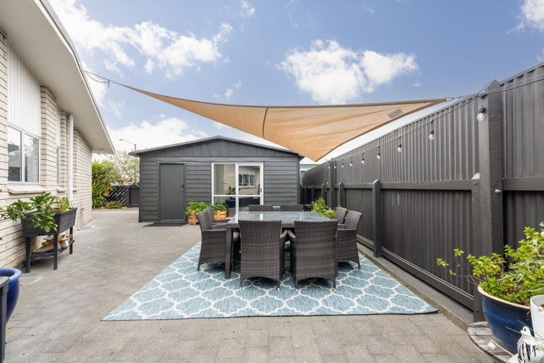 Photo of property in 19 Atherfold Crescent, Greenmeadows, Napier, 4112