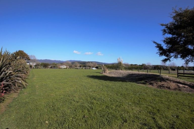 Photo of property in 12 Ivy Lane, Ohau, Levin, 5570