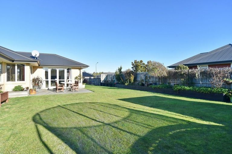 Photo of property in 10 Wairepo Close, Rangiora, 7400