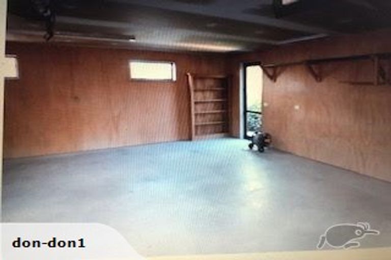 Photo of property in 8 Warbler Lane, Albert Town, Wanaka, 9305