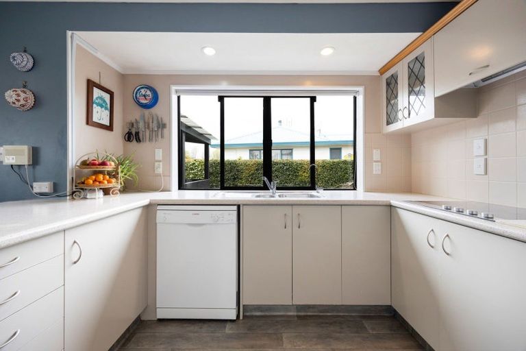 Photo of property in 1 Halcione Close, Flagstaff, Hamilton, 3210