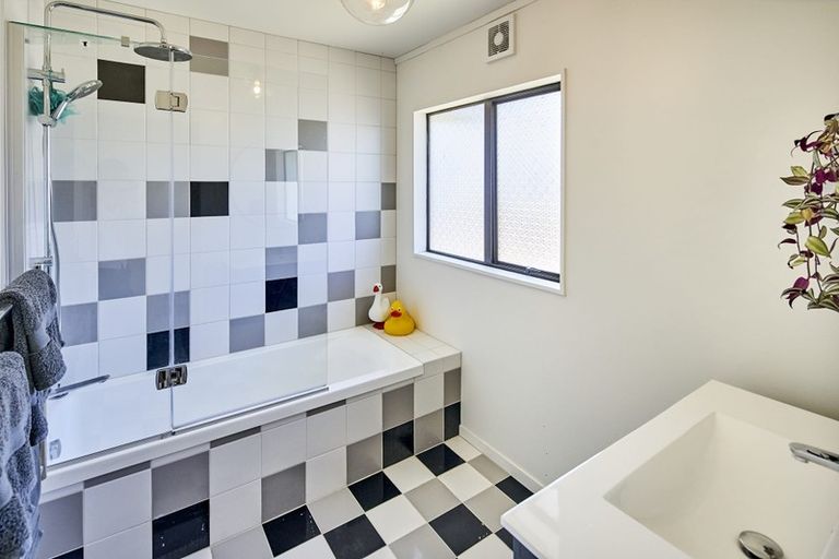 Photo of property in 108a Montgomery Avenue, Karori, Wellington, 6012