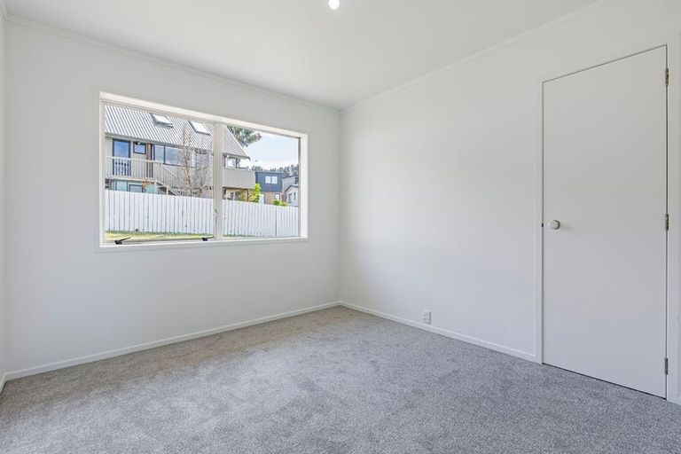 Photo of property in 49 Centorian Drive, Windsor Park, Auckland, 0632