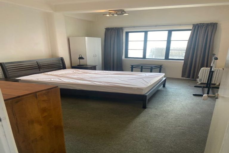 Photo of property in 2/1 Hay Street, Oriental Bay, Wellington, 6011