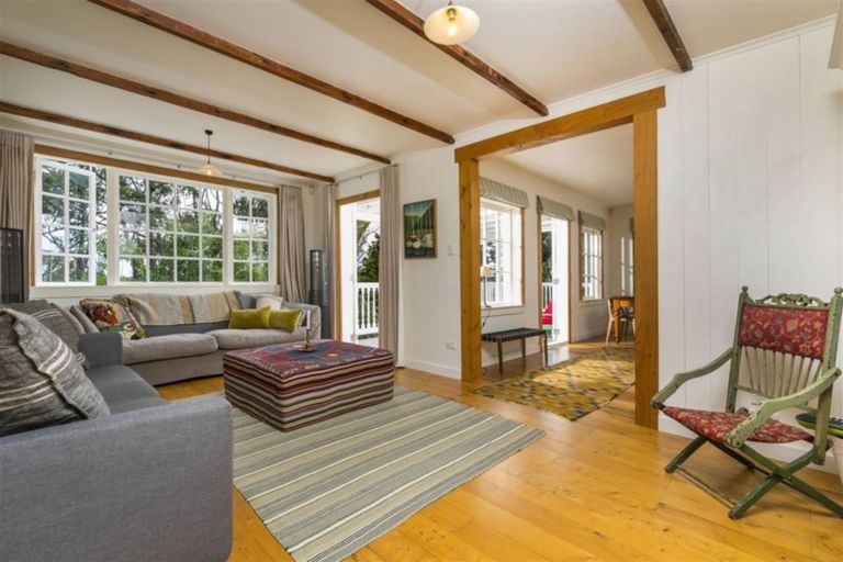 Photo of property in 354 Wairere Road, Waitakere, Henderson, 0782