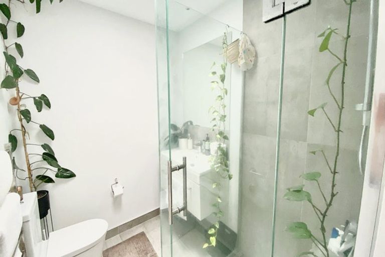 Photo of property in 19 Glenae Lane, Hobsonville, Auckland, 0618