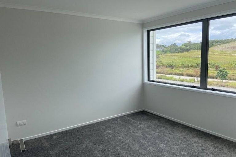 Photo of property in 131 Glenvar Ridge Road, Long Bay, Auckland, 0630