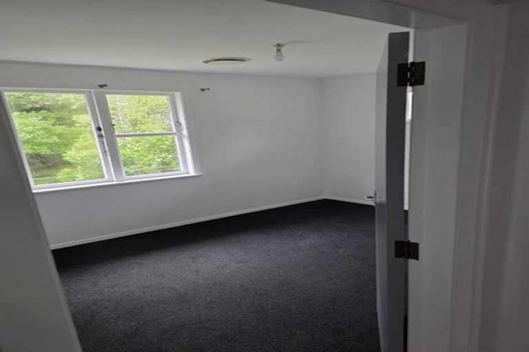 Photo of property in 126 Cambridge Terrace, Fairfield, Lower Hutt, 5011