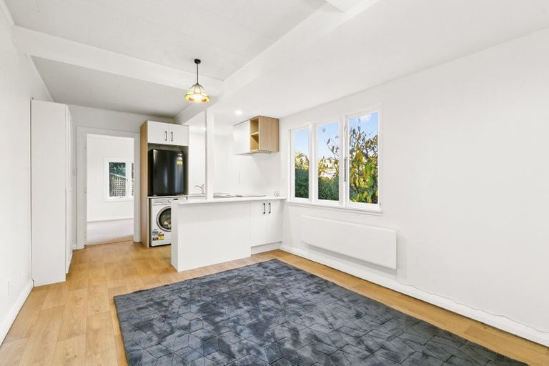 Photo of property in 6 Governor Road, Northland, Wellington, 6012