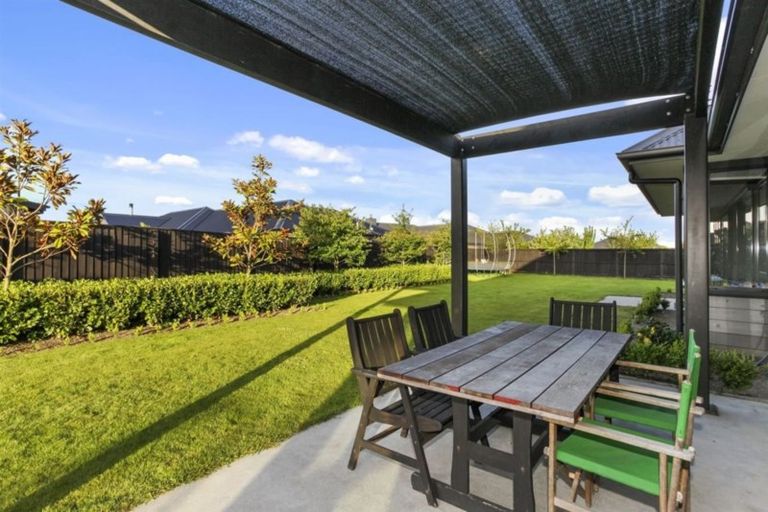 Photo of property in 10 Simms Lane, West Melton, 7618