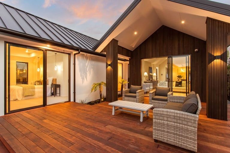 Photo of property in 85 Glandovey Road, Fendalton, Christchurch, 8052