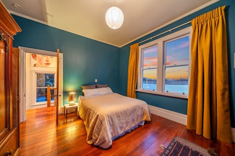 Photo of property in 55 Paremata Road, Paremata, Porirua, 5024