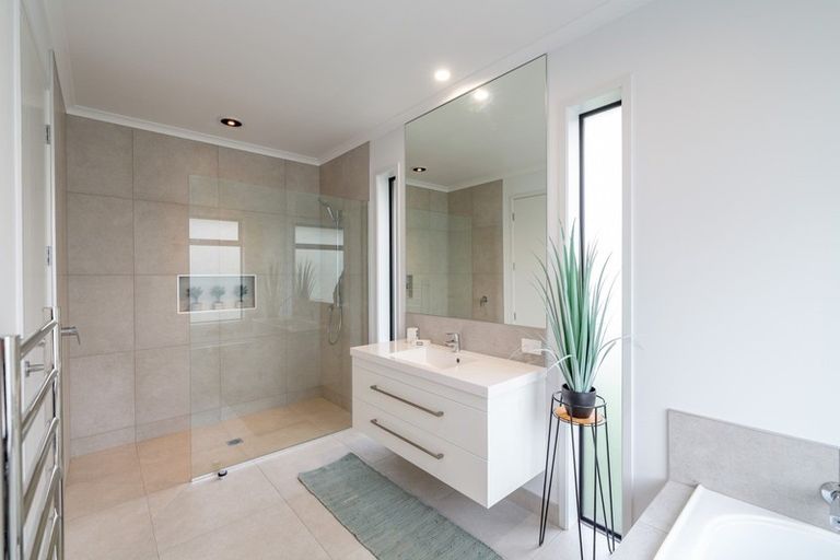 Photo of property in 23 Graham Mcrae Place, Whangamarino, Te Kauwhata, 3782