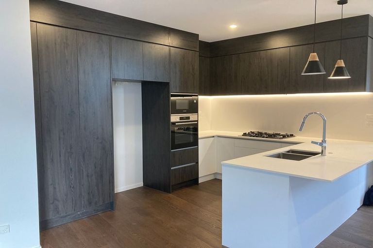 Photo of property in 8 O'halloran Road, Howick, Auckland, 2014