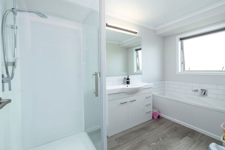 Photo of property in 4 Mckerrow Place, Featherston, 5710