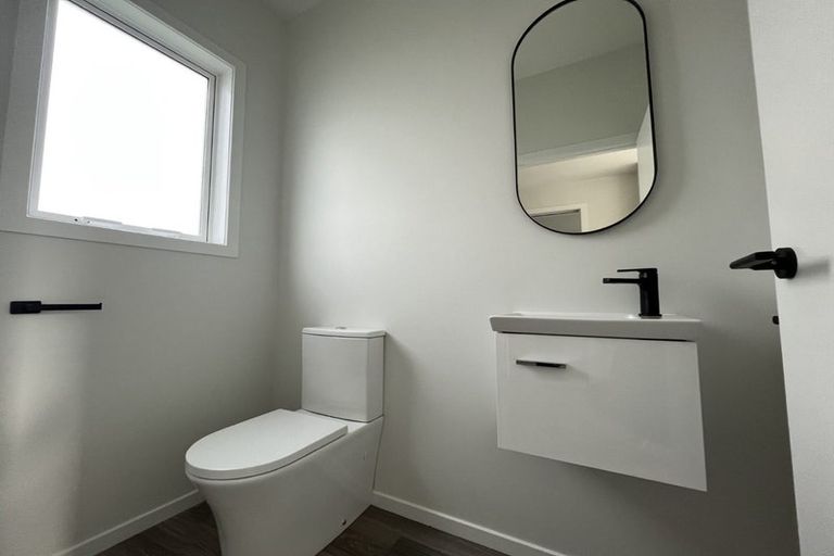 Photo of property in 34 Hokioi Drive, Kenepuru, Porirua, 5022