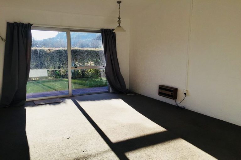 Photo of property in 4j Rutland Street, Picton, 7220