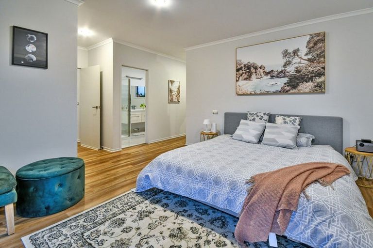 Photo of property in 10 Mcneish Place, Pokeno, 2402