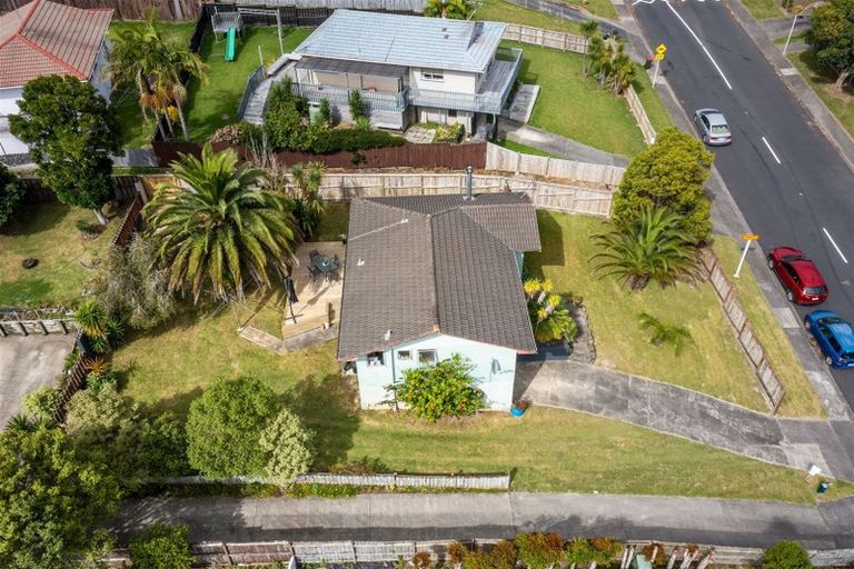 Photo of property in 13 Spinella Drive, Bayview, Auckland, 0629