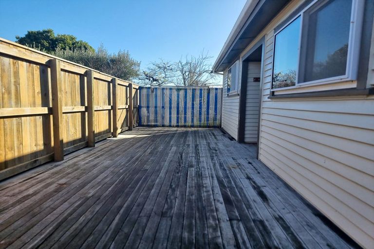 Photo of property in 46 Cologne Street, Martinborough, 5711