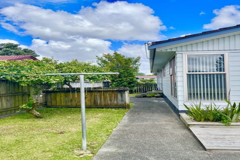 Photo of property in 5 Urlich Drive, Ranui, Auckland, 0612