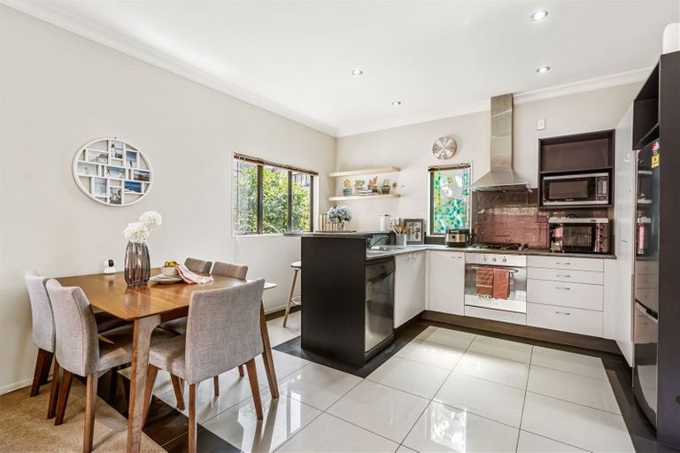 Photo of property in 396a East Tamaki Road, East Tamaki, Auckland, 2013